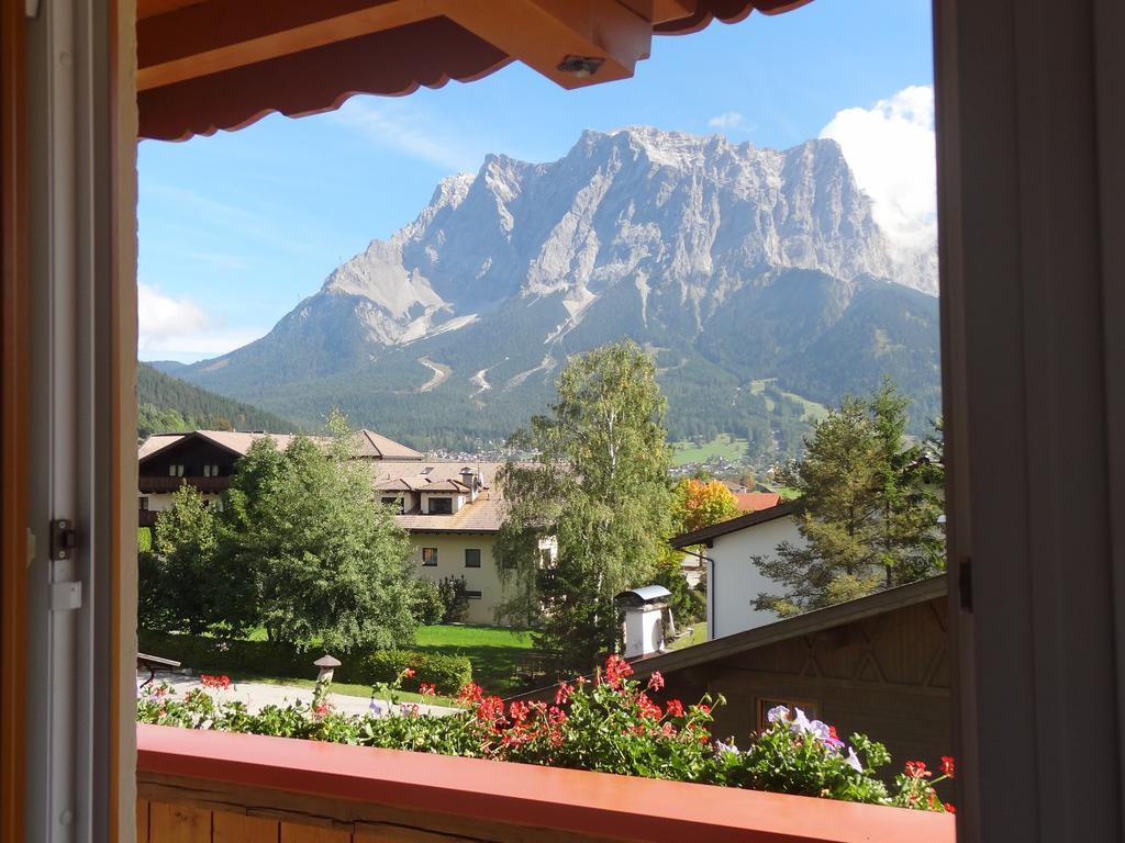 Tirolerhof Hotel Lermoos Bilik gambar