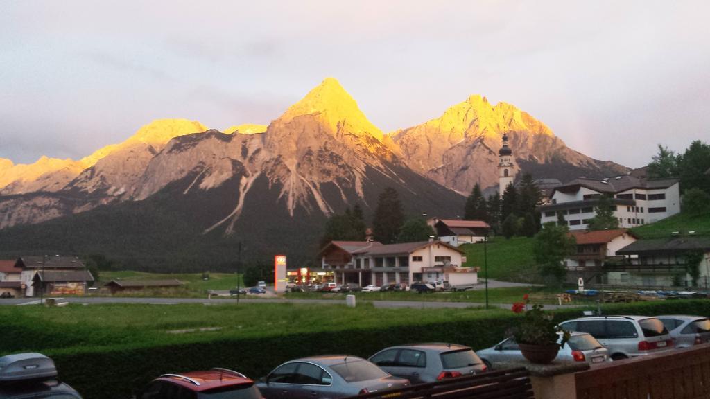 Tirolerhof Hotel Lermoos Bilik gambar