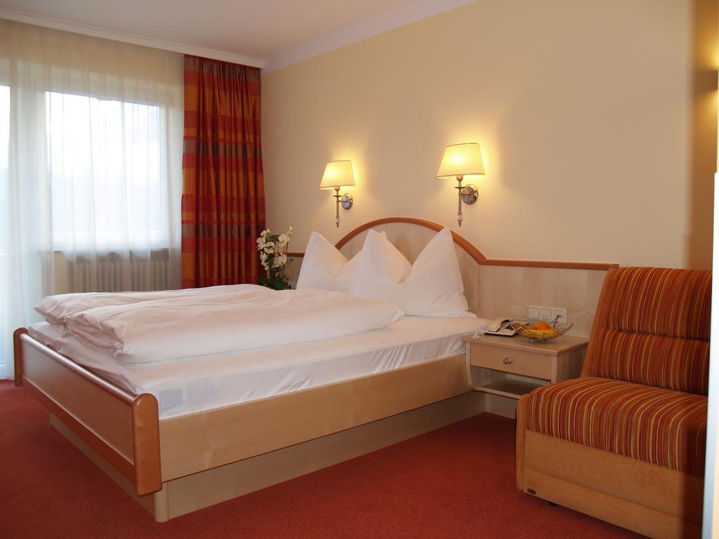 Tirolerhof Hotel Lermoos Bilik gambar