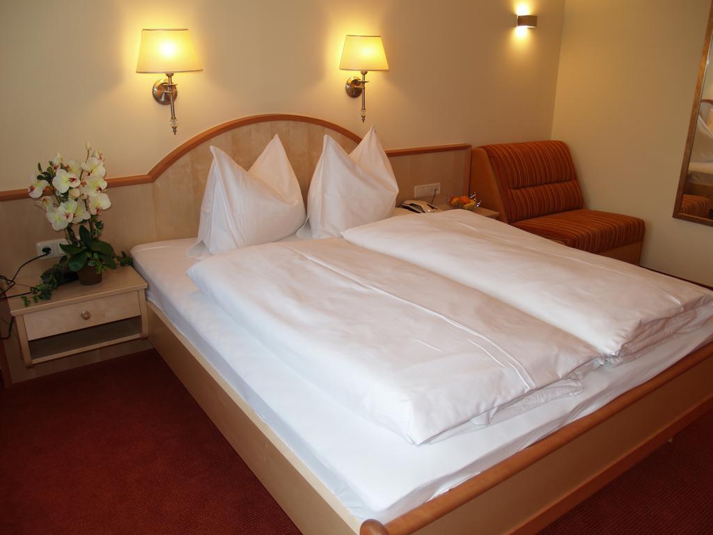Tirolerhof Hotel Lermoos Bilik gambar